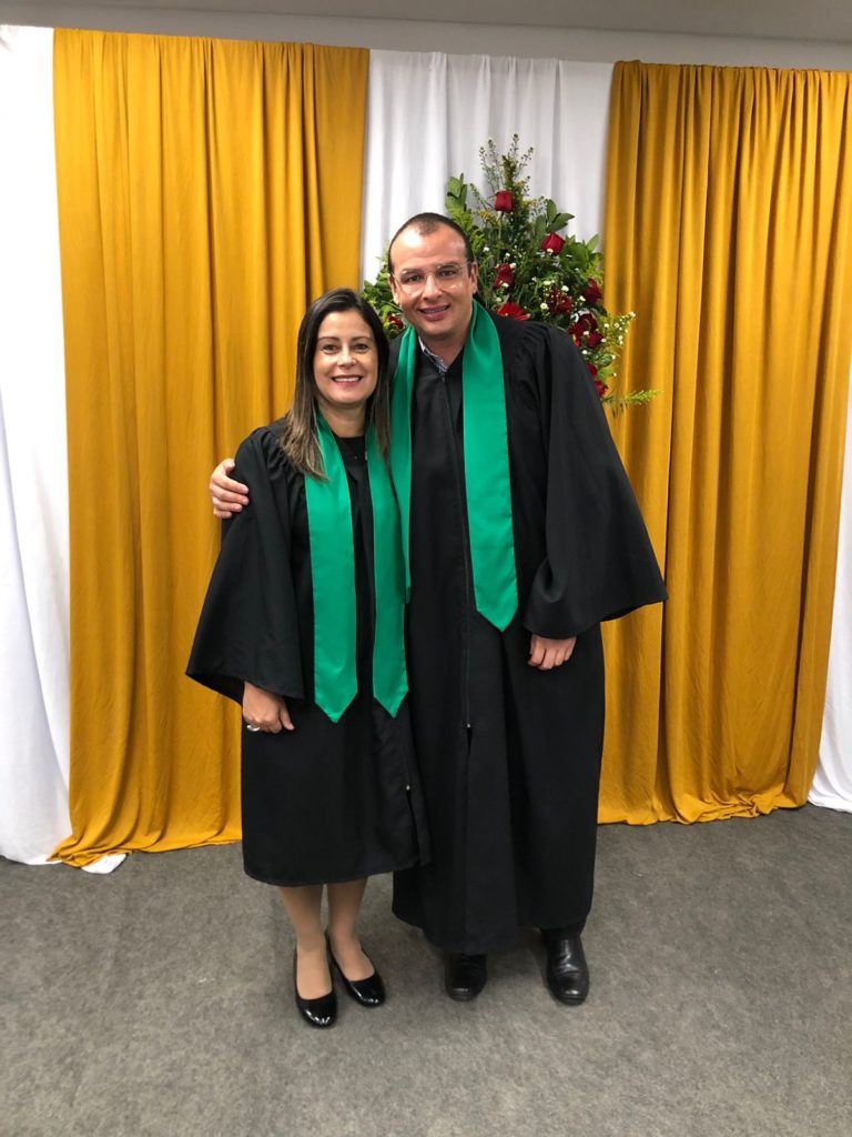 Conselheiro Márcio Bispo e a coordenadora Luciane Ferreira do Val